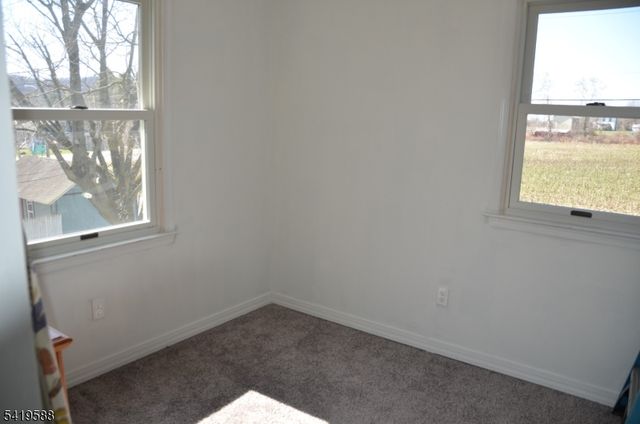 8 Millbrook Rd, Franklin Twp., NJ 07882