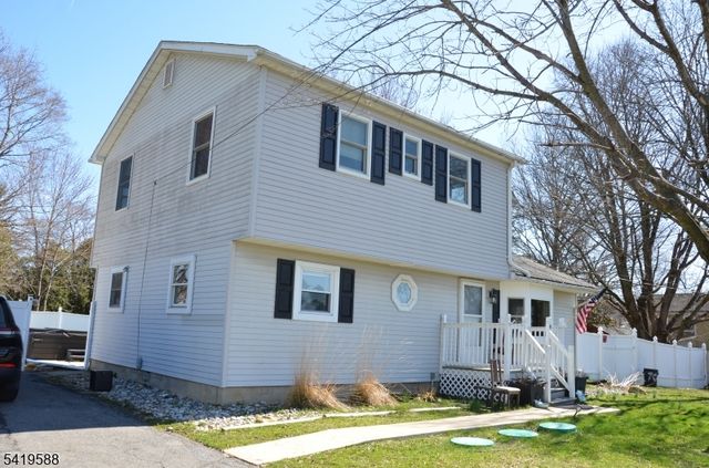 8 Millbrook Rd, Franklin Twp., NJ 07882