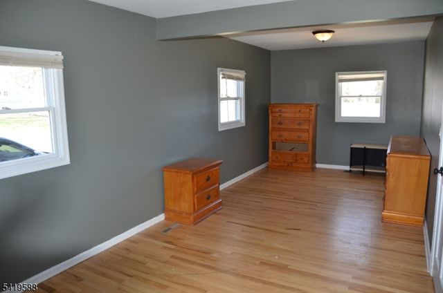 8 Millbrook Rd, Franklin Twp., NJ 07882