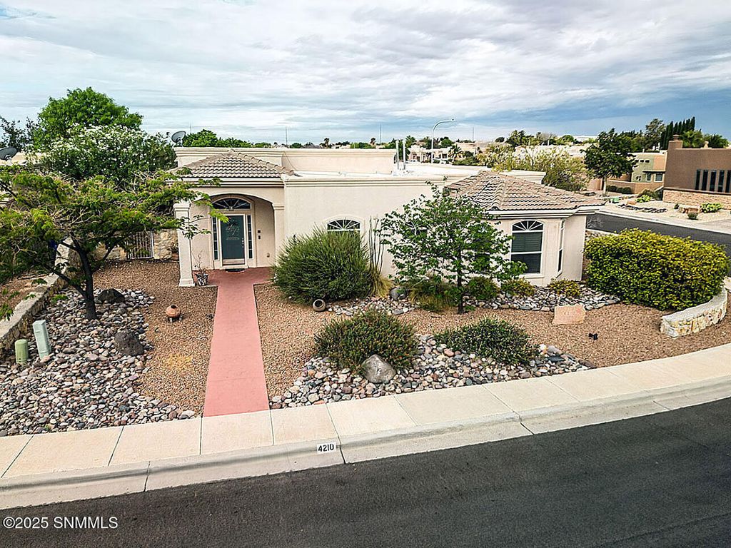 4210 Wildcat Canyon Drive, Las Cruces, NM 88011