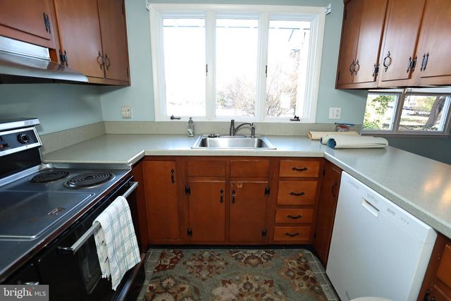 51 MAPLE COURT, Woodstown, NJ 08098