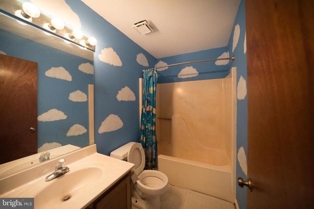 3805 LARGO RD, Upper Marlboro, MD 20772