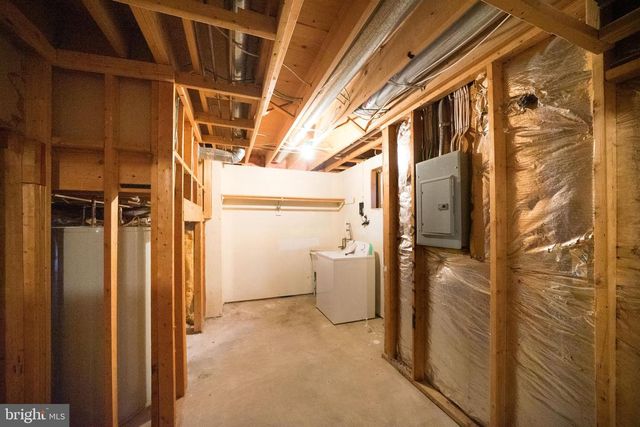 3805 LARGO RD, Upper Marlboro, MD 20772