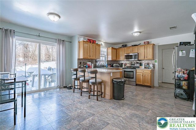 35 Ridgeview Drive, Towamensing Twp, PA 18235