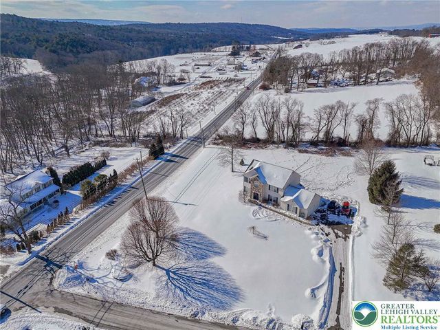 35 Ridgeview Drive, Towamensing Twp, PA 18235