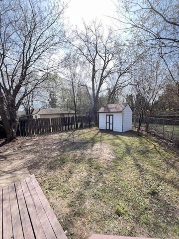 760 Larpenteur Avenue E, Saint Paul, MN 55117