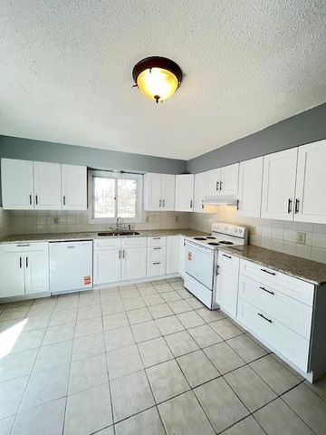 760 Larpenteur Avenue E, Saint Paul, MN 55117