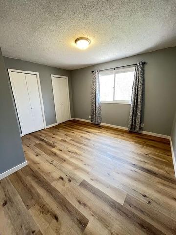 760 Larpenteur Avenue E, Saint Paul, MN 55117