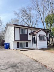 760 Larpenteur Avenue E, Saint Paul, MN 55117