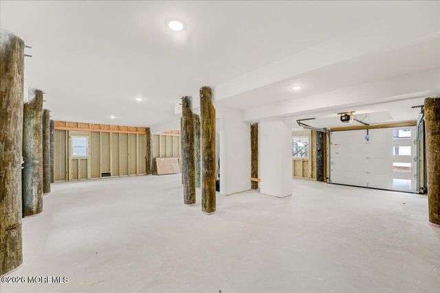 16 W Raritan Drive, Little Egg Harbor, NJ 08087