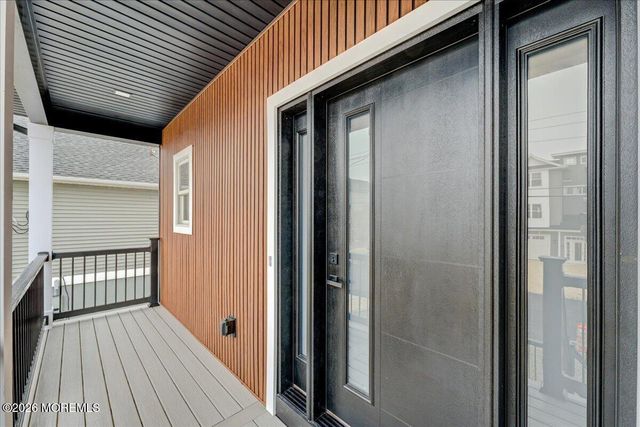 16 W Raritan Drive, Little Egg Harbor, NJ 08087
