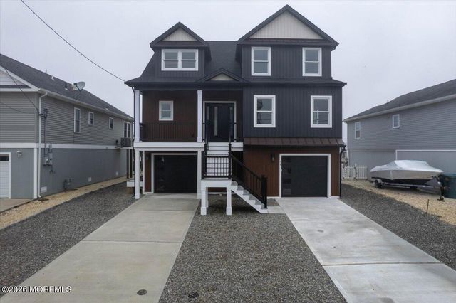 16 W Raritan Drive, Little Egg Harbor, NJ 08087