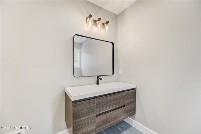 16 W Raritan Drive, Little Egg Harbor, NJ 08087