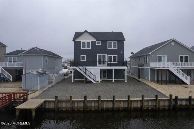 16 W Raritan Drive, Little Egg Harbor, NJ 08087