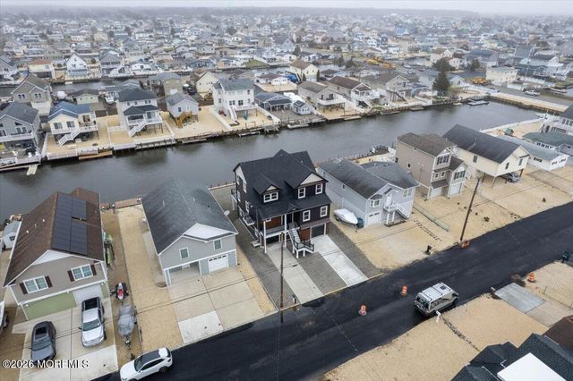 16 W Raritan Drive, Little Egg Harbor, NJ 08087