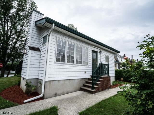 220 Clinton Ave 2, Clifton City, NJ 07011