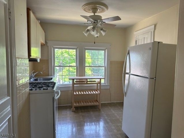 220 Clinton Ave 2, Clifton City, NJ 07011