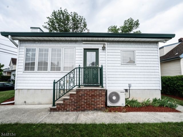220 Clinton Ave 2, Clifton City, NJ 07011