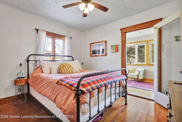 2701 Creston Avenue, Lansing, MI 48906