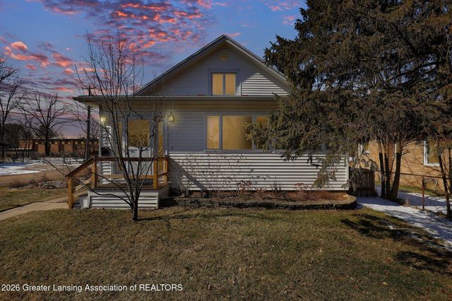 2701 Creston Avenue, Lansing, MI 48906