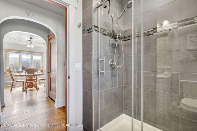 2701 Creston Avenue, Lansing, MI 48906