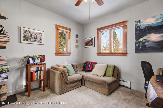 2701 Creston Avenue, Lansing, MI 48906