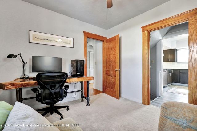 2701 Creston Avenue, Lansing, MI 48906