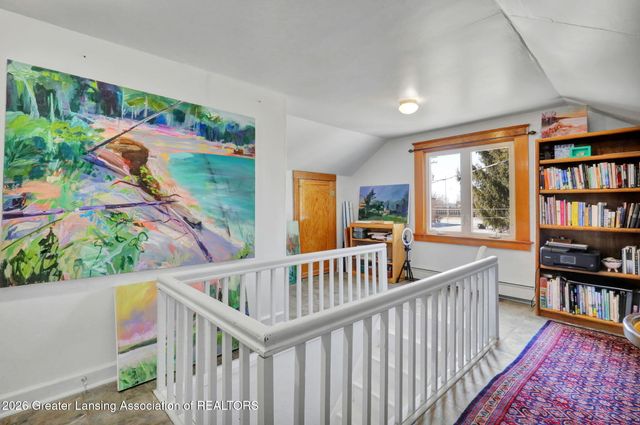 2701 Creston Avenue, Lansing, MI 48906