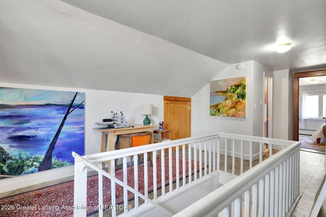 2701 Creston Avenue, Lansing, MI 48906