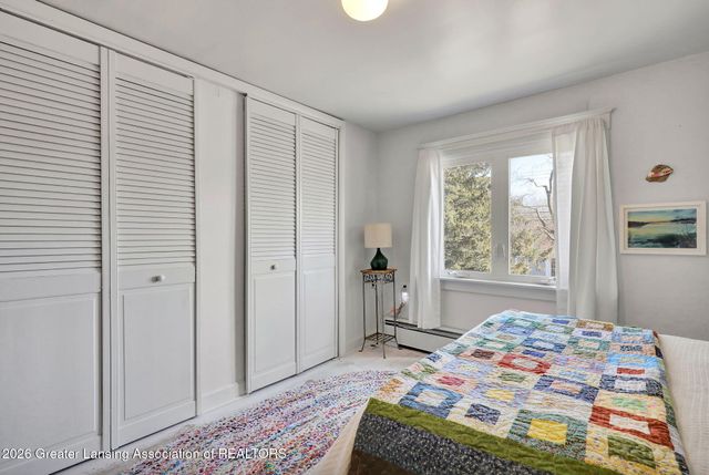 2701 Creston Avenue, Lansing, MI 48906