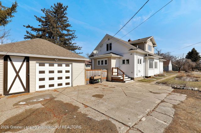 2701 Creston Avenue, Lansing, MI 48906