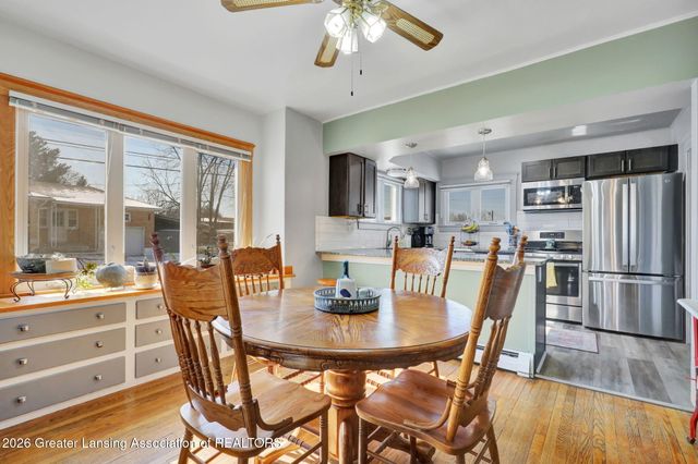 2701 Creston Avenue, Lansing, MI 48906