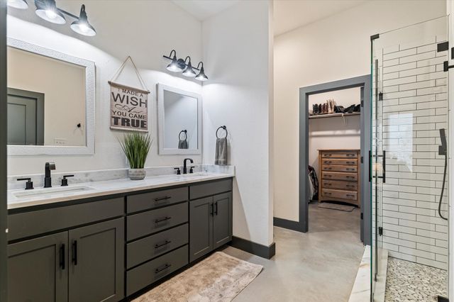 939 Graham Grove Road, Collinsville, TX 76233