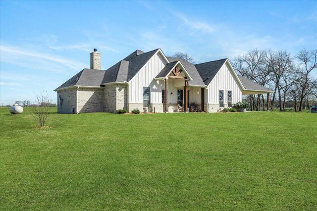 939 Graham Grove Road, Collinsville, TX 76233