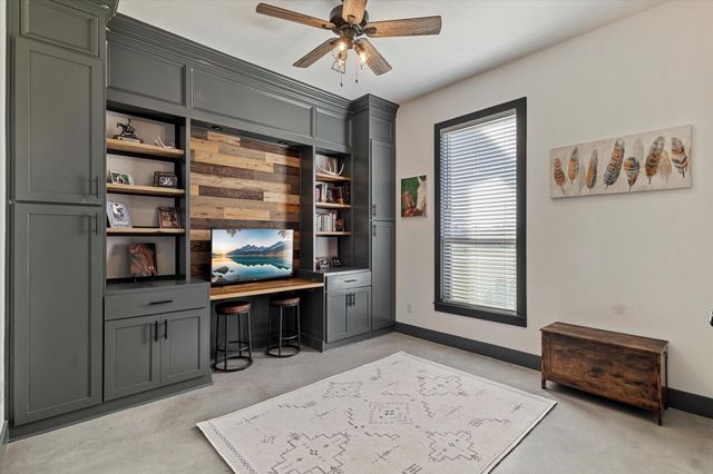 939 Graham Grove Road, Collinsville, TX 76233