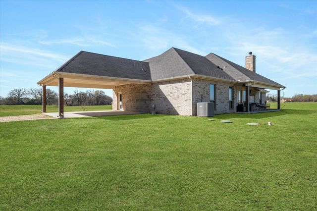 939 Graham Grove Road, Collinsville, TX 76233