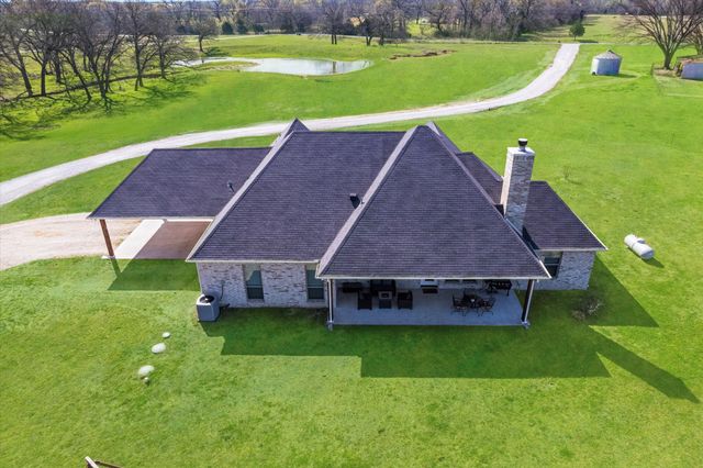 939 Graham Grove Road, Collinsville, TX 76233