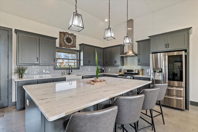 939 Graham Grove Road, Collinsville, TX 76233