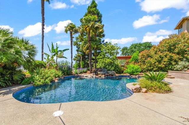 424 Powers Dr, El Dorado Hills, CA 95762