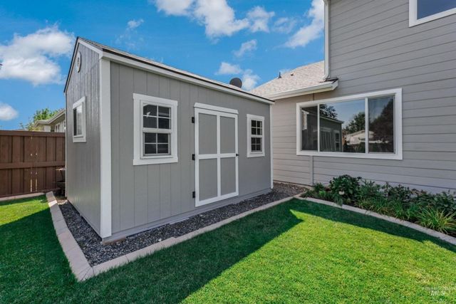 5832 N Bolsena Ave, Meridian, ID 83646