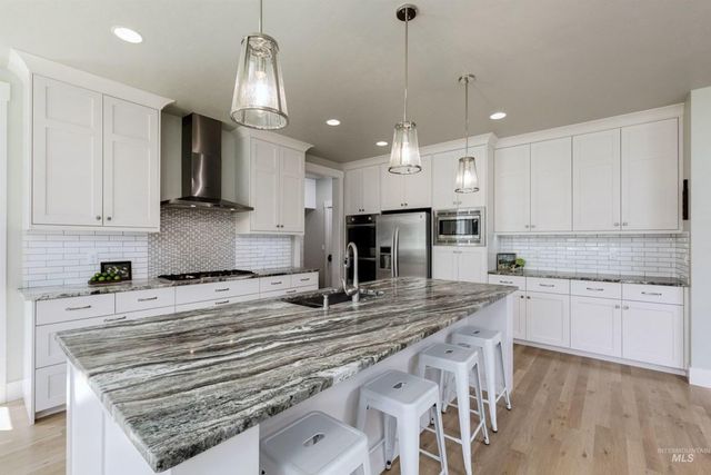 5832 N Bolsena Ave, Meridian, ID 83646