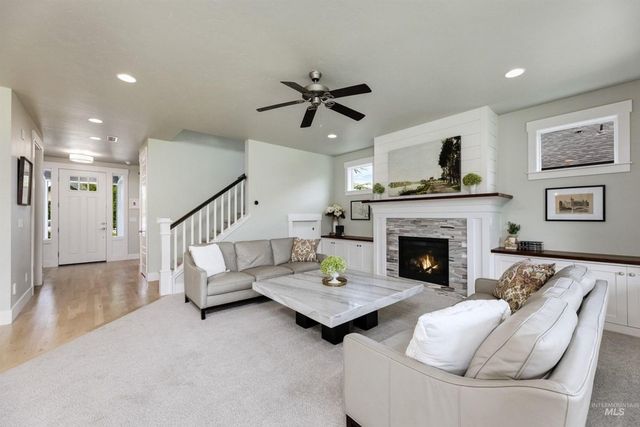 5832 N Bolsena Ave, Meridian, ID 83646