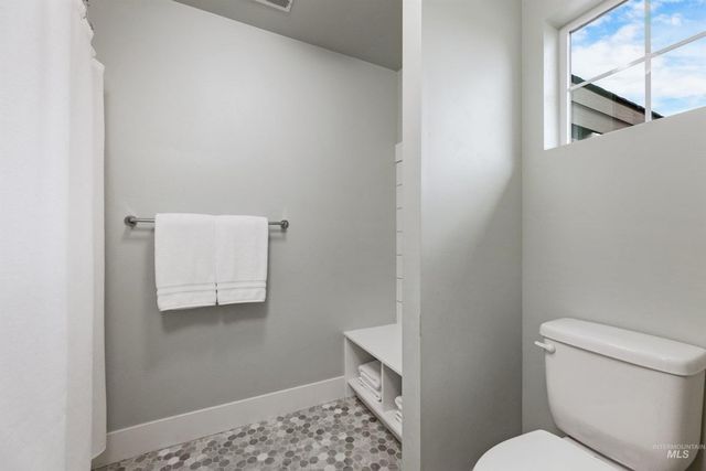 5832 N Bolsena Ave, Meridian, ID 83646
