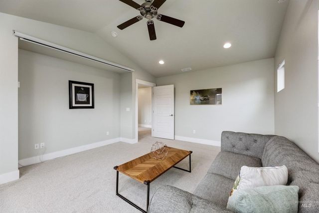 5832 N Bolsena Ave, Meridian, ID 83646