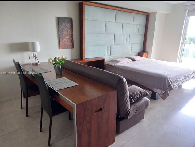 50 Biscayne Boulevard 707, Miami, FL 33132