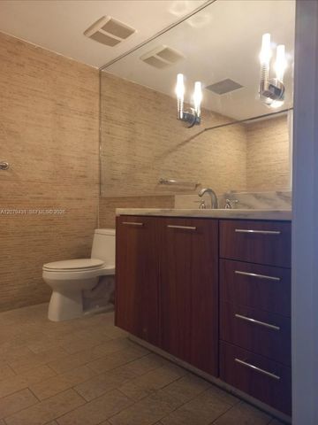 50 Biscayne Boulevard 707, Miami, FL 33132