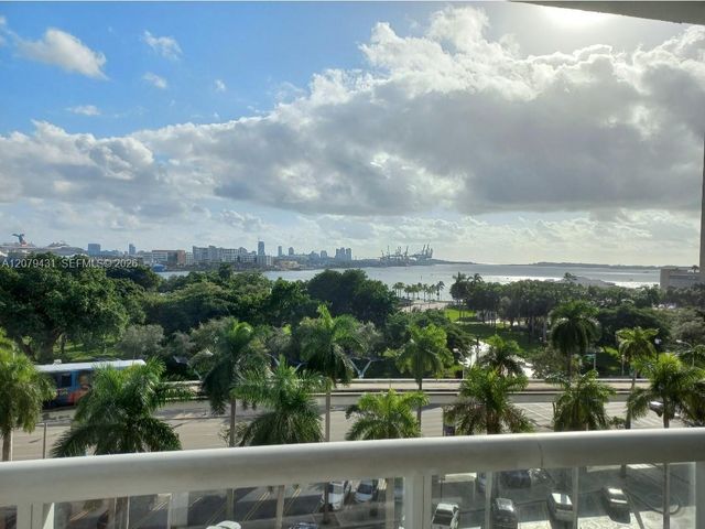 50 Biscayne Boulevard 707, Miami, FL 33132