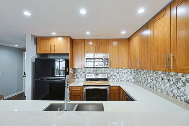 9322 Marina Pacifica North, Long Beach, CA 90803