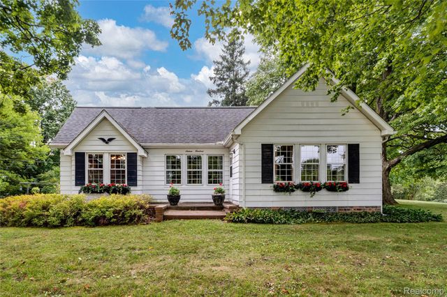 1600 E Dryden Road, Metamora Township, MI 48455