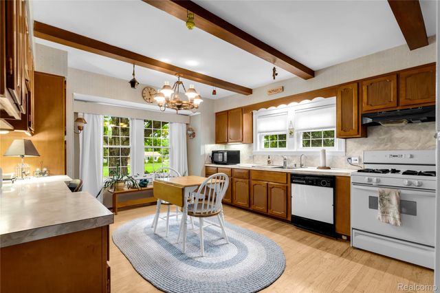 1600 E Dryden Road, Metamora Township, MI 48455